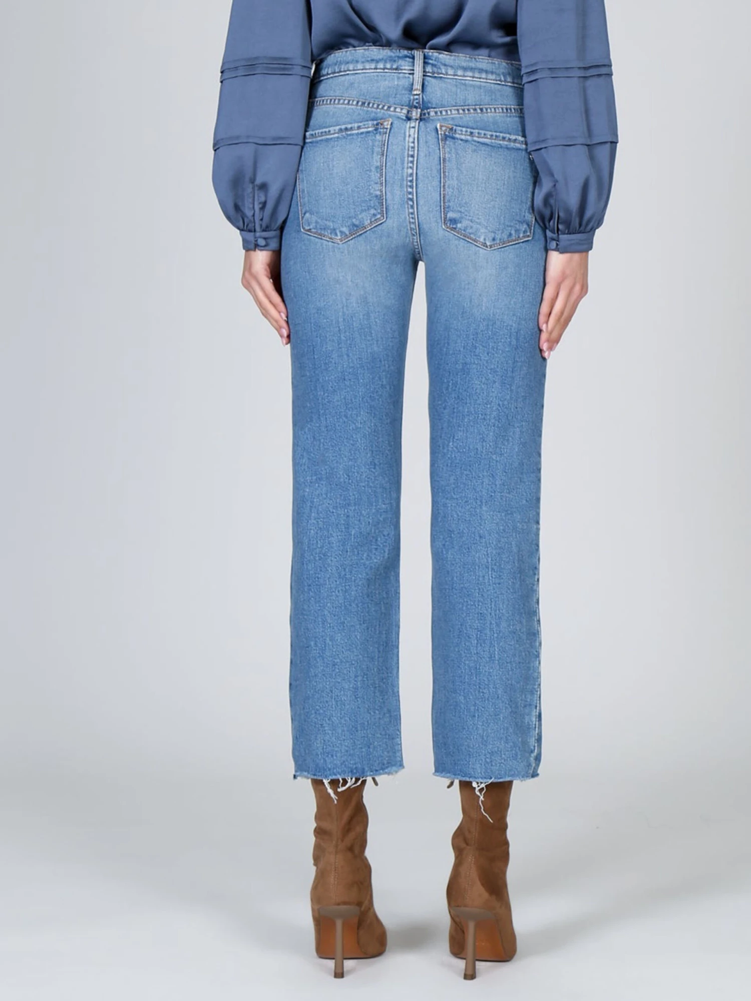 Black Orchid Brooklyn Straight Fray Jeans MEDIUM BLUE - Image 3